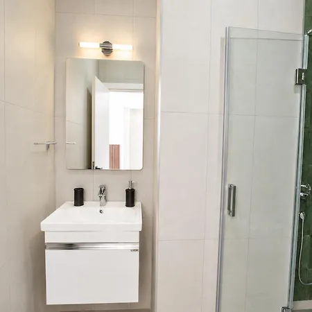 Apartment Aqualina D3-4 By Holidaykeys